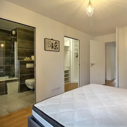 Rent this 3 bed apartment on 50 Rue de Clichy in 75009 Paris, France