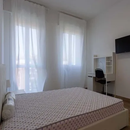 Image 6 - Viale San Gimignano, 20147 Milan MI, Italy - Room for rent