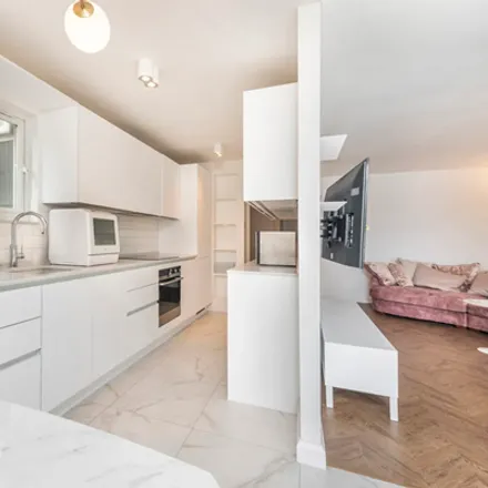 Rent this 2 bed apartment on Farm Avenue in Childs Hill, London