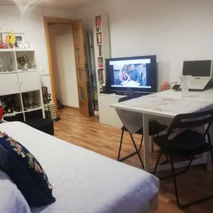 Image 2 - Carrer dels Naranjos, 08906 l'Hospitalet de Llobregat, Spain - Apartment for rent