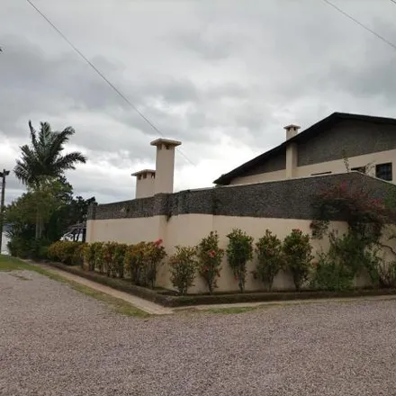 Buy this 6 bed house on Servidão Manoel Moysés do Espírito Santo in Enseada de Brito, Palhoça - SC
