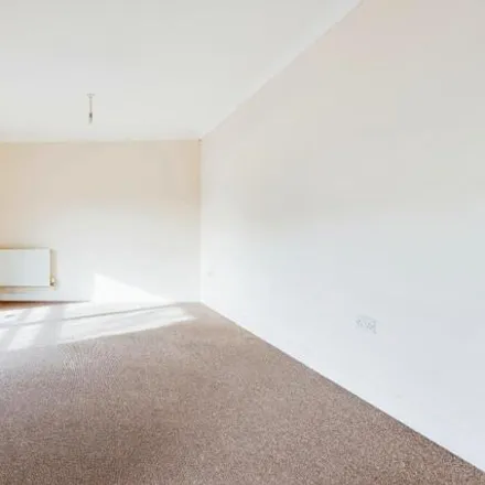 Image 4 - Eastfield Place, 30 Brasenose Driftway, Oxford, OX4 2QX, United Kingdom - Apartment for sale