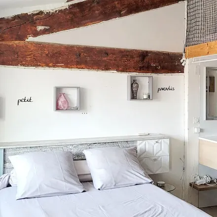 Rent this 4 bed house on Ancien Chemin de Villelongue-la-Salanque in 66410 Perpignan, France
