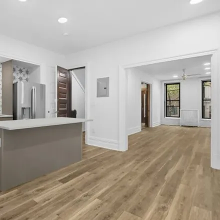 Image 4 - 487 14th Street, New York, NY 11215, USA - Townhouse for rent