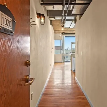 Image 4 - Skylofts, 2020 Arapahoe Street, Denver, CO 80205, USA - Condo for sale