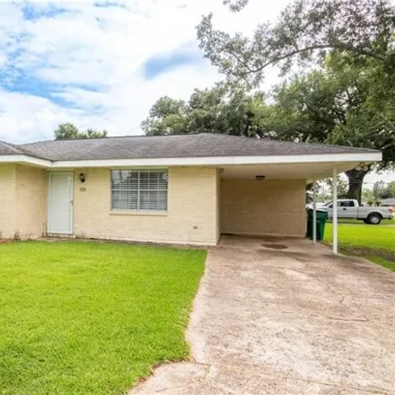 Buy this 2 bed house on 121 Rose St in Hahnville, Louisiana