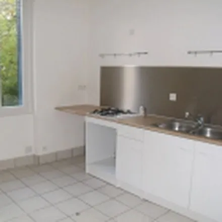 Image 4 - Valence, Drôme, France - Apartment for rent