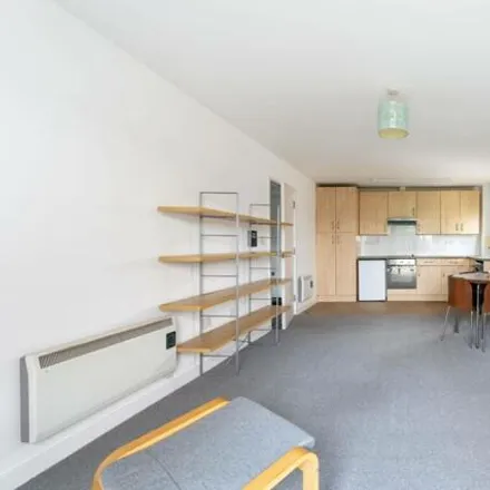 Image 7 - 193 Chatsworth Road, Willesden Green, London, NW2 4RE, United Kingdom - Apartment for sale