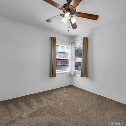 Image 4 - 677 West 18th Street, Los Angeles, CA 90731, USA - Apartment for rent