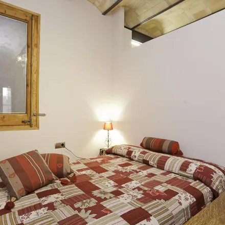Rent this 2 bed apartment on Carrer de Pere Serafí in 36, 08012 Barcelona
