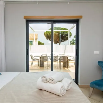 Rent this 3 bed house on 8200-562 Distrito de Évora