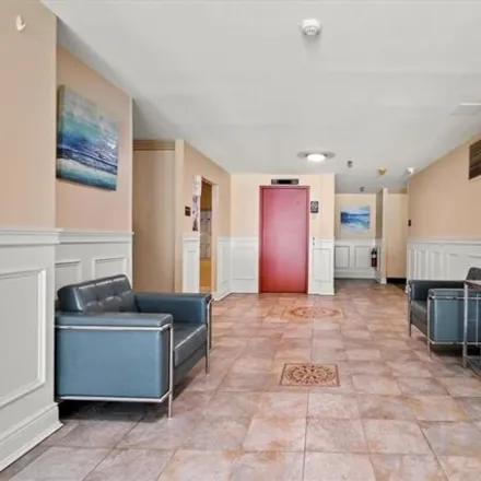 Image 5 - 421 North Broadway, Glenwood, City of Yonkers, NY 10701, USA - Condo for sale