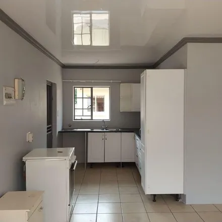 Image 6 - 4th Road, Ekurhuleni Ward 100, Gauteng, 1530, South Africa - Apartment for rent