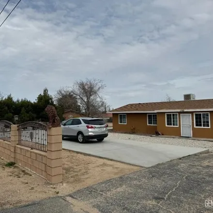 Image 7 - 11235 Redwood Avenue, Hesperia, CA 92345, USA - House for sale