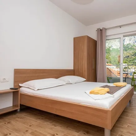 Image 7 - Drvenik, Split-Dalmatia County, Croatia - Apartment for rent