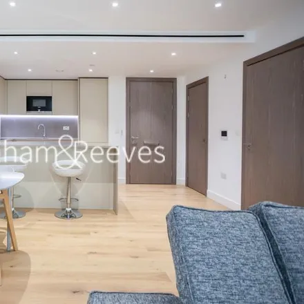 Image 7 - Ariel House, 144 Vaughan Way, London, E1W 2AG, United Kingdom - Apartment for rent