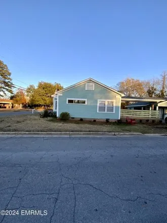 Image 3 - 111 Hood Street, Quitman, Clarke County, MS 39355, USA - House for sale