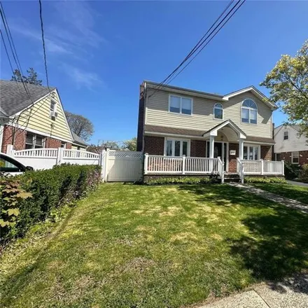 Buy this 5 bed house on 677 Cottage Street in Uniondale, NY 11553