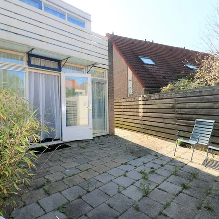 Rent this 1 bed apartment on Blikkenburg 29 in 4385 HJ Vlissingen, Netherlands