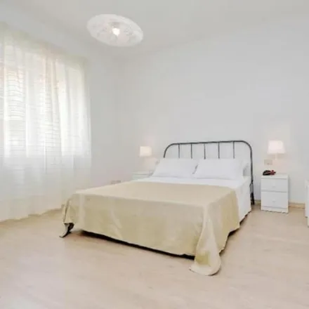 Rent this 2 bed apartment on Trattoria Pizzeria "Vecchi Sapori" in Via Raffaele Balestra, 32/34/36