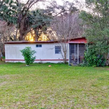 Buy this studio apartment on 5314 Southeast 32nd Court in Marion County, FL 34480