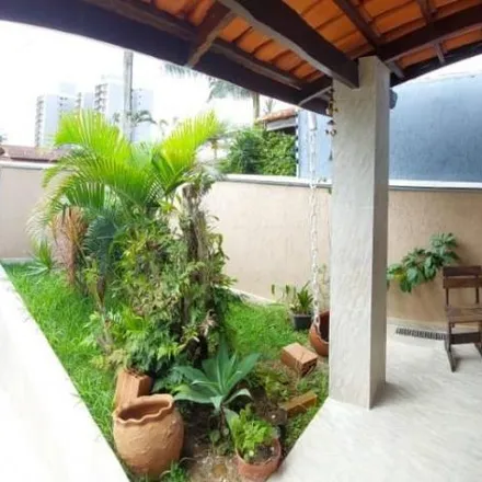 Buy this 4 bed house on Rua Doutor Persio Brasil Arruda in Indaiá, Caraguatatuba - SP