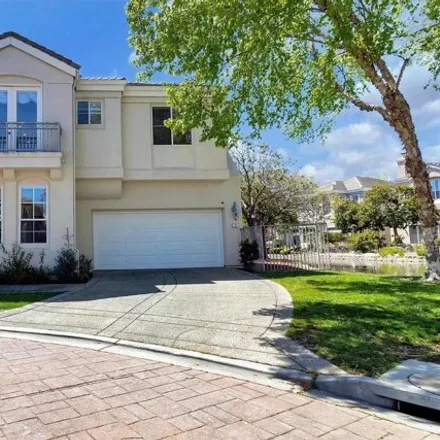 Rent this 4 bed house on 2 Mandalay Court in Redwood Shores, Redwood City