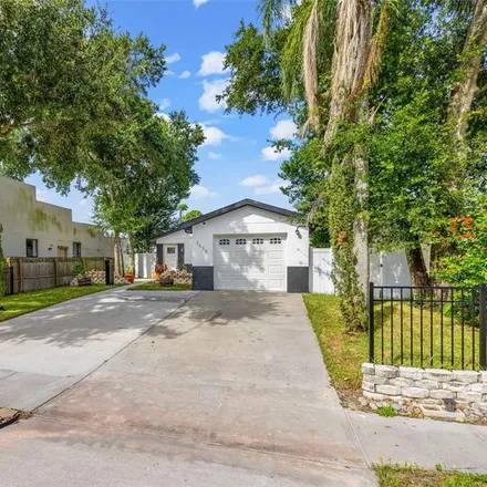 Image 7 - 3635 Haines Road North, Saint Petersburg, FL 33704, USA - House for sale