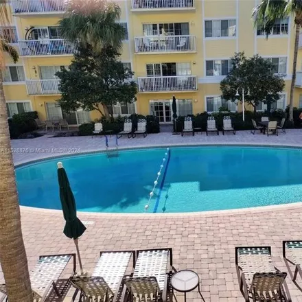 Image 2 - Pine Crest Prep School, Northeast 16th Avenue, Fort Lauderdale, FL 33304, USA - Condo for sale