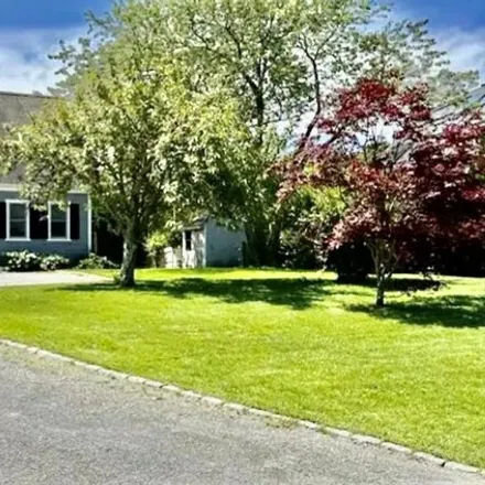 Buy this 5 bed house on 191 Spring Hill Road in Vineyard Haven, Tisbury