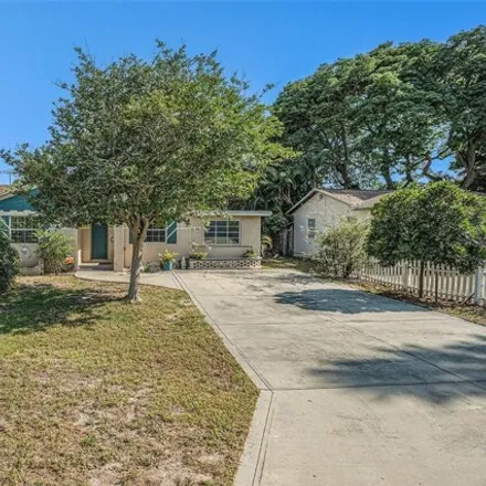 Image 2 - 2120 23rd Ave N, Saint Petersburg, Florida, 33713 - House for sale