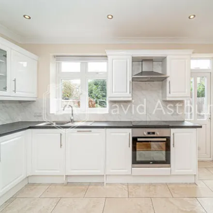 Image 2 - Umfreville Road, London, N4 1SB, United Kingdom - Room for rent