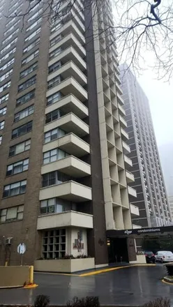 Rent this 1 bed condo on 6157 North Sheridan Road in Chicago, IL 60660