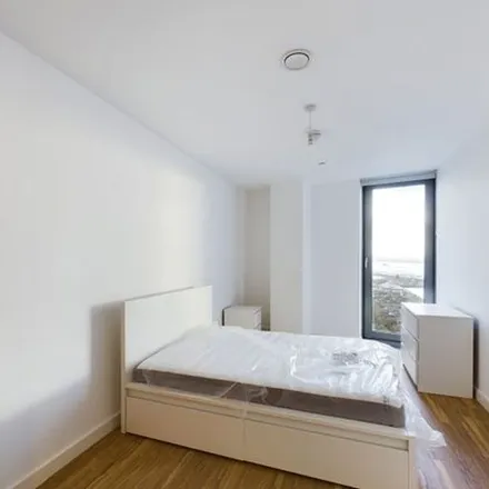 Rent this 3 bed apartment on X1 The Tower in Plaza Boulevard, Baltic Triangle