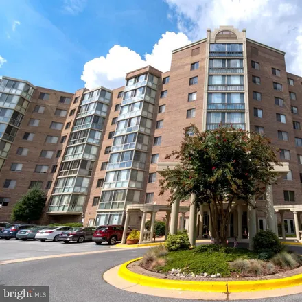 Image 1 - 3005 South Leisure World Boulevard, Silver Spring, MD 20906, USA - Condo for sale
