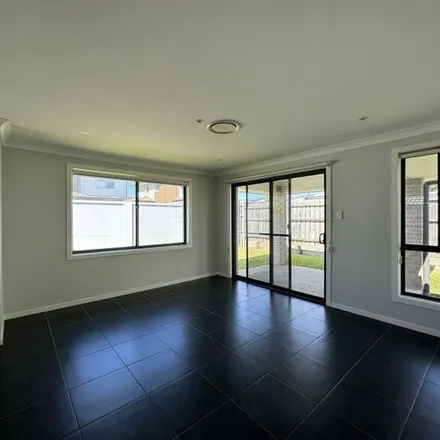 Image 3 - Beauchamp Drive, The Ponds NSW 2769, Australia - Apartment for rent