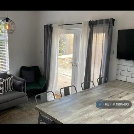 Image 5 - 90-98 Sackville Road, Sheffield, S10 1GW, United Kingdom - Townhouse for rent