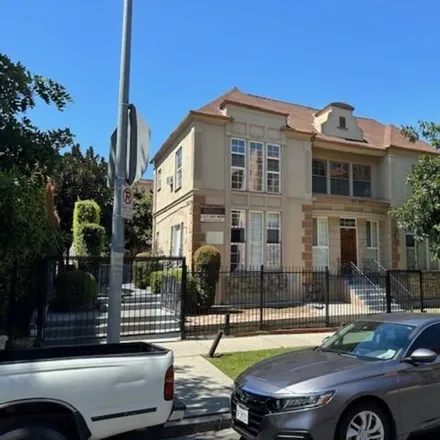 Image 3 - 929 South Hobart Boulevard, Los Angeles, CA 90006, USA - House for rent