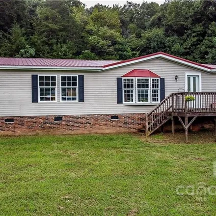 Image 1 - 1641 Russell Gap Road, Alexander County, NC 28654, USA - House for sale