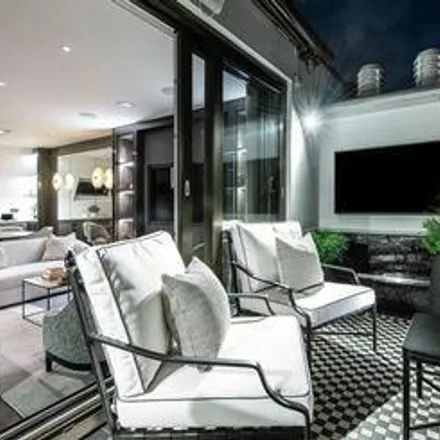 Image 3 - 19 Prince of Wales Terrace, London, W8 5PQ, United Kingdom - Apartment for rent