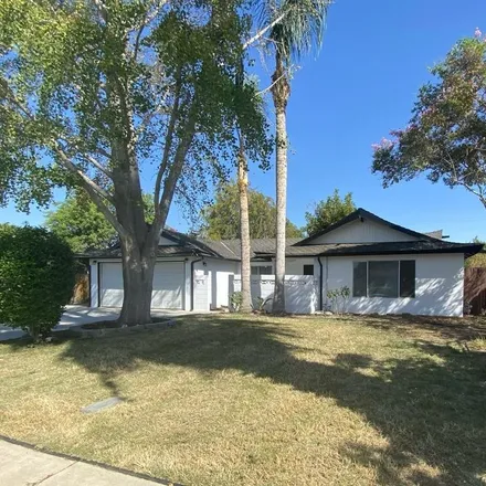 Buy this 4 bed house on 4704 Flicker Drive in Bakersfield, CA 93309