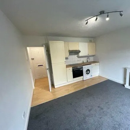 Rent this studio apartment on Tavistock Court in Mansfield Road, Nottingham