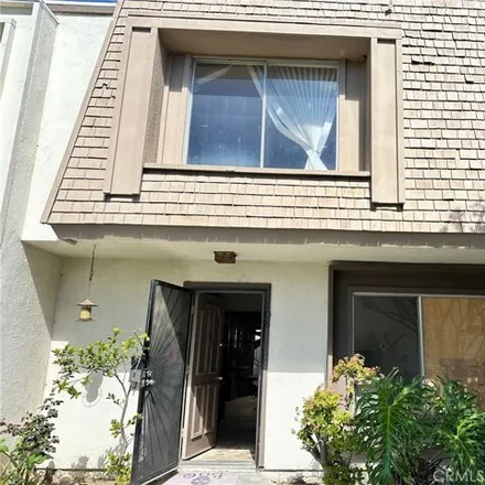 Buy this 3 bed townhouse on 11104 El Amarillo Avenue in Fountain Valley, CA 92708