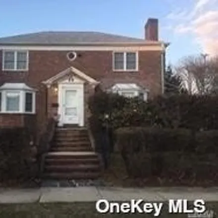 Rent this 3 bed house on 355 East Beech Street in City of Long Beach, NY 11561