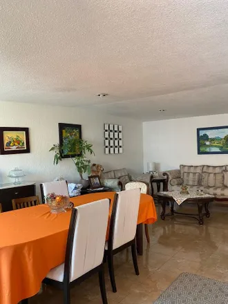 Buy this studio house on Calle Paseo De La Florida in 53150 Naucalpan de Juárez, MEX