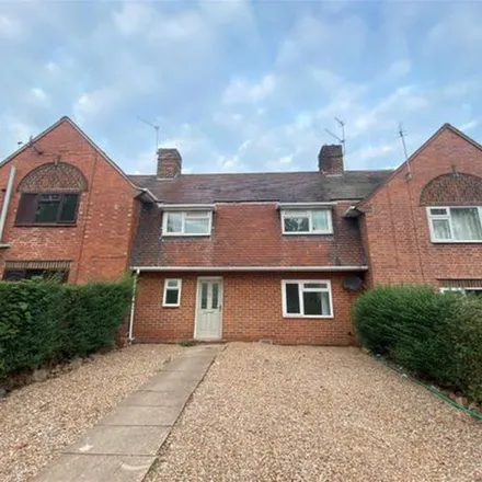 Rent this 6 bed townhouse on 72 Boundary Road in Beeston, NG9 2RF