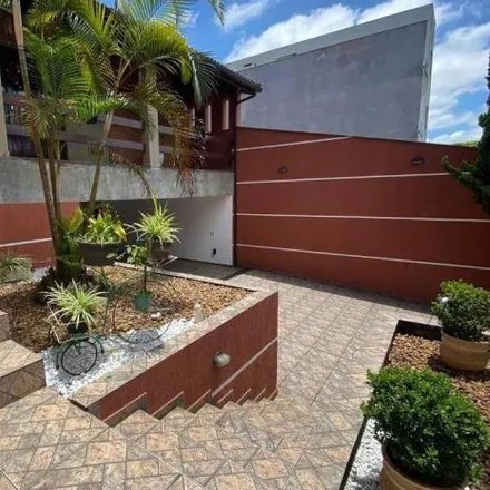 Buy this 3 bed house on Rua Almirante Barroso in Bocaina, Mauá - SP