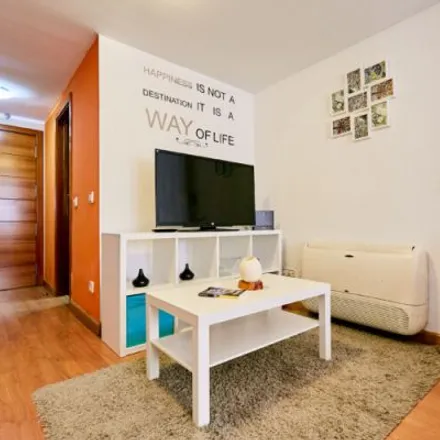 Rent this studio apartment on Travesía del Horno de la Mata in 7, 28004 Madrid