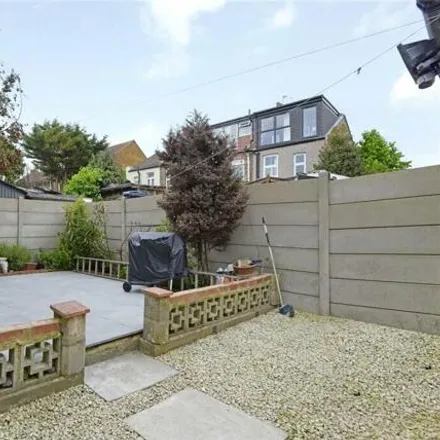 Image 6 - 63 Worcester Road, Higham Hill, London, E17 5QH, United Kingdom - House for sale