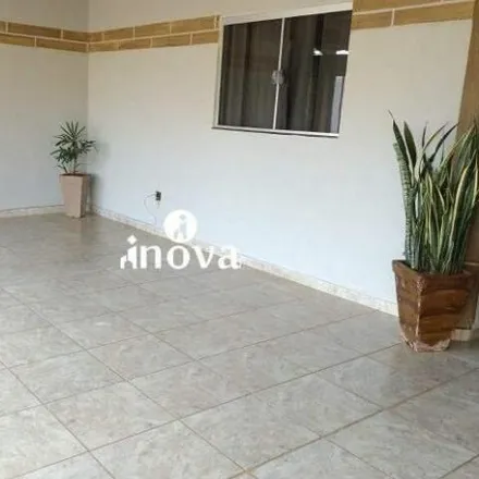 Buy this 4 bed house on Avenida Leopoldino de Oliveira in Centro, Uberaba - MG